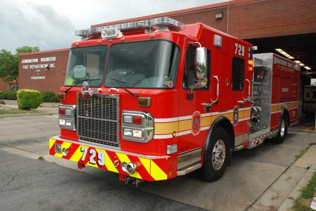 Engine 729 (2009 Chrimson Pumper)