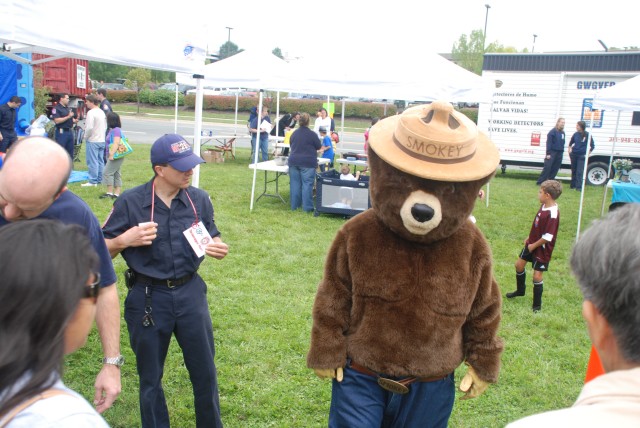 Smokey the Bear visits the Germantown VFD Open House - 2009.