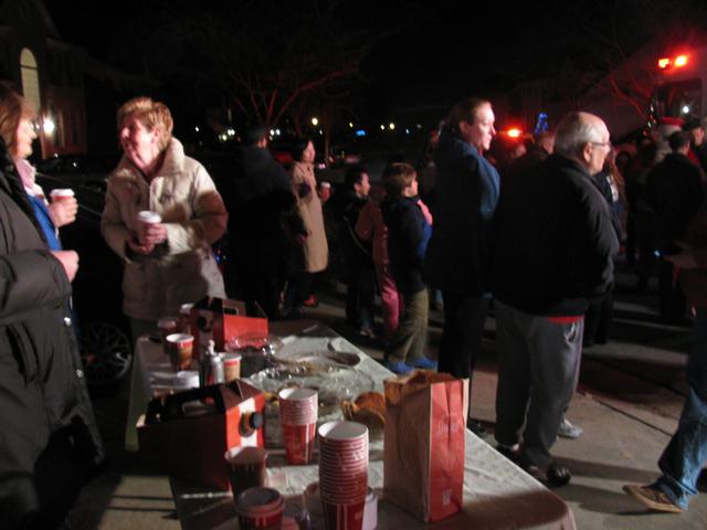 At this stop there were tons of kids waiting for Santa's arrival. They were prepared for his arrival with tables of hot chocolate, coffee and cookies.